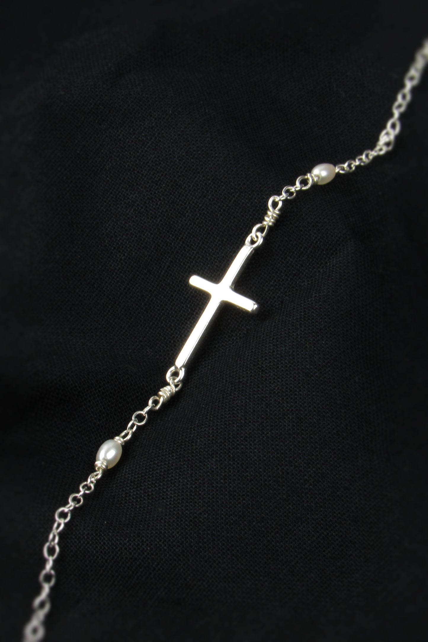Dainty Cross Bracelet with Magnetic Clasp