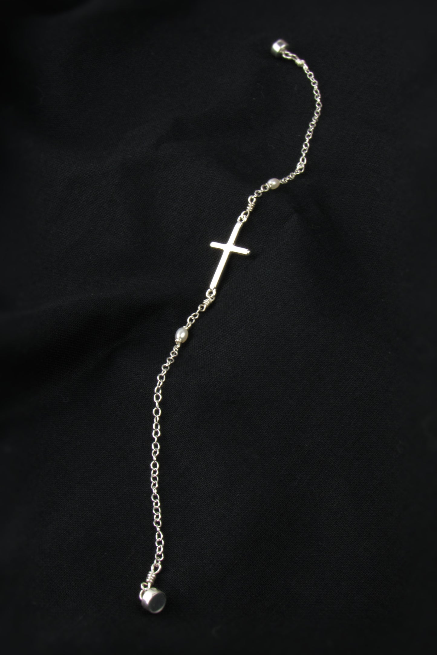 Dainty Cross Bracelet with Magnetic Clasp