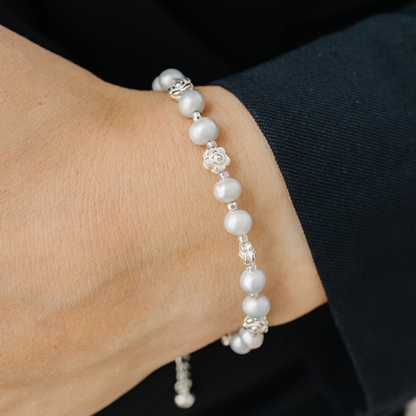 Bracelet Rose Grise avec Perles d'Eau Douce 